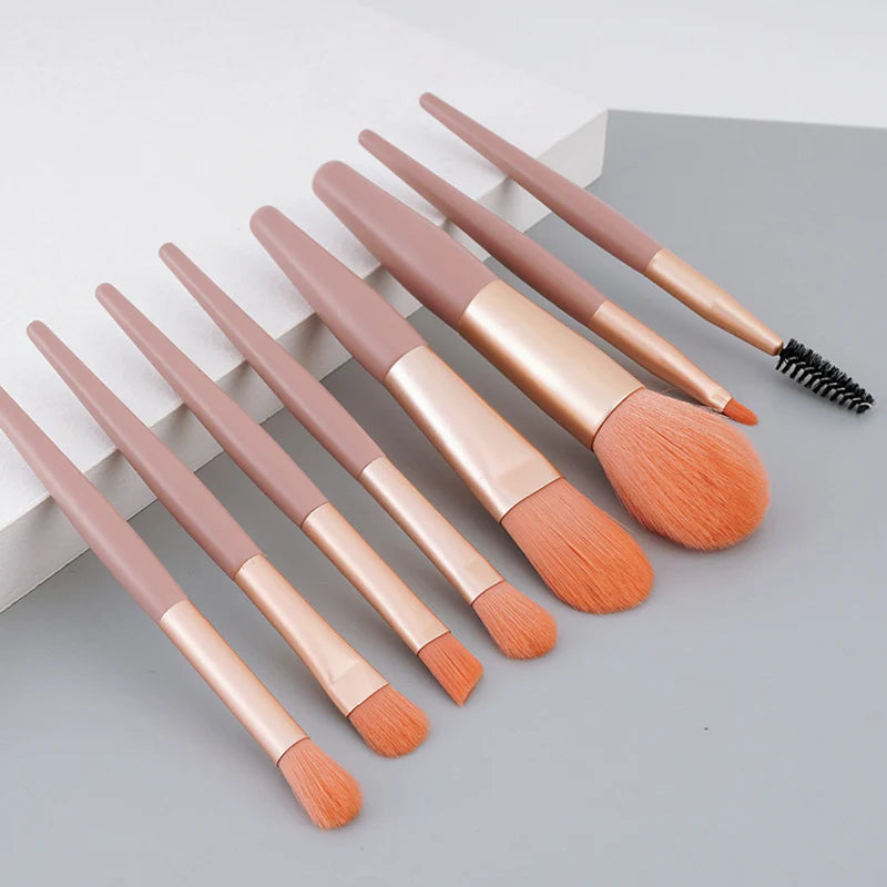 メイクブラシ 8本セット オレンジベージュ色 化粧ブラシ ファンデーション コンシーラー フェイスパウダー チーク リップ アイシャドウチップ 眉毛 ブラシ