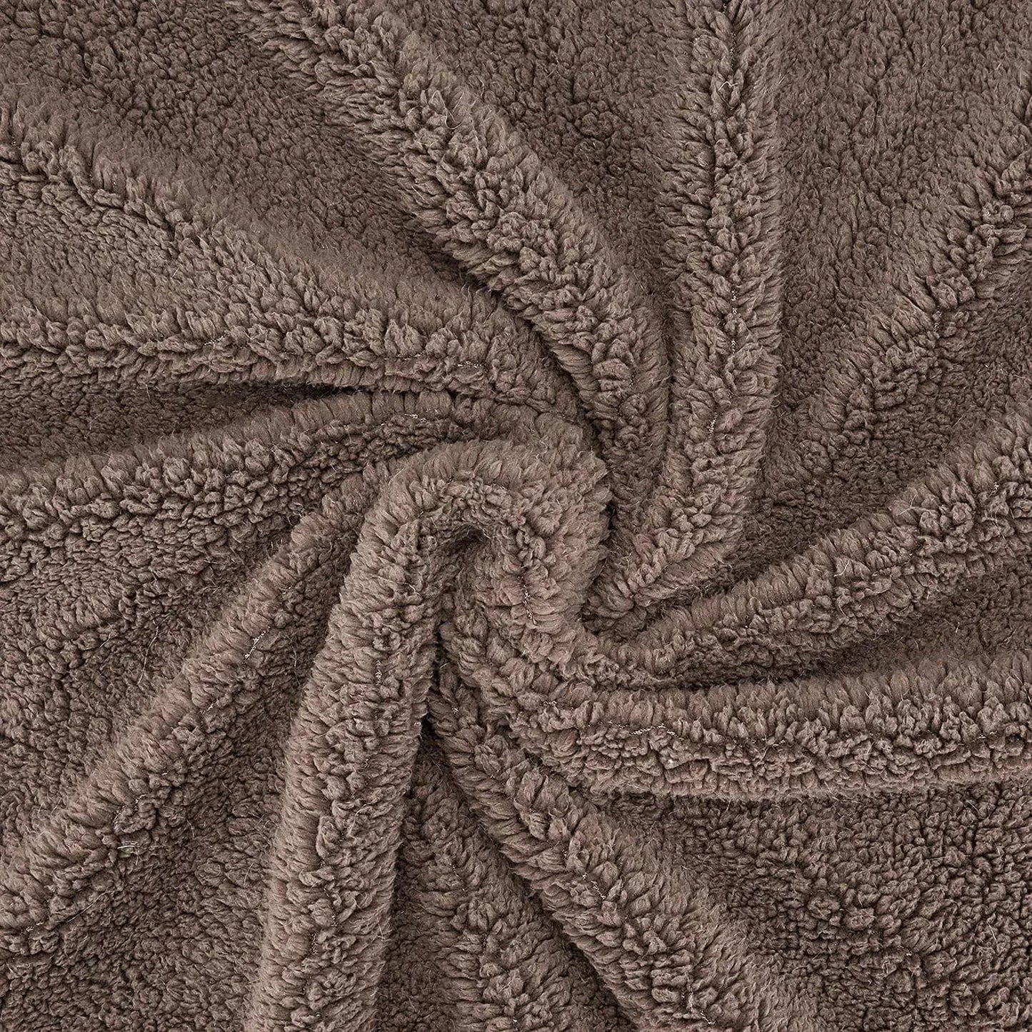 Amazonベーシック 訳あり ブランケット 127×152cm ブラウン
