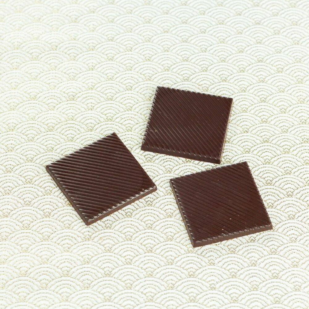 ビターチョコレート エゾウコギ入り 「森の恵シュエット」 《ビター・スクエア12枚入》