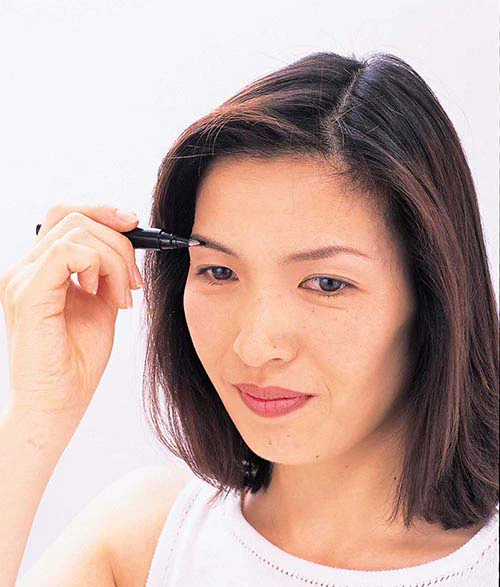【ブラウン】眉墨 アイブロウ 落ちない 消えない リキッドアイブロウ 眉墨ペンシル 眉ペン 美眉 眉毛美容液 眉毛 育毛剤 男性 メンズ 女性