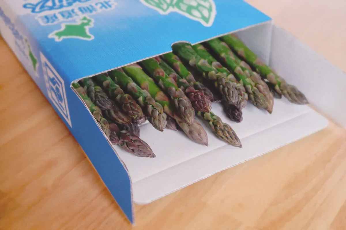 【富良野の特産品】4月上旬から発送 アスパラガス 1kg 無選別 野菜