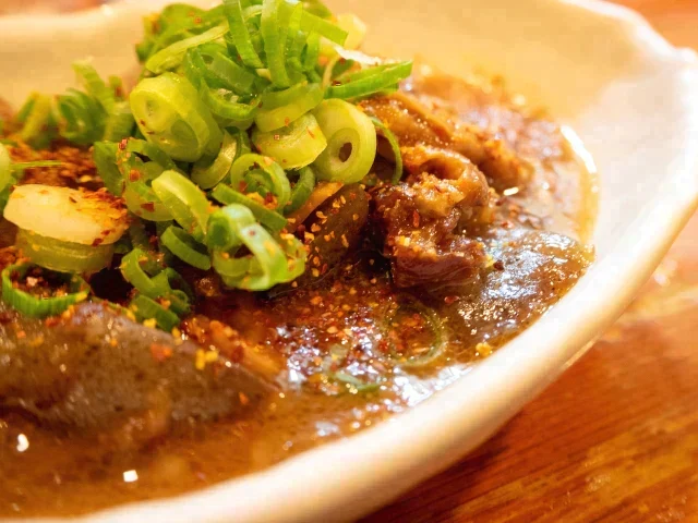 【レシピ付き♪】新潟県産牛すじ1㎏(500g×2P) カレーやシチューなどの煮込み料理に!