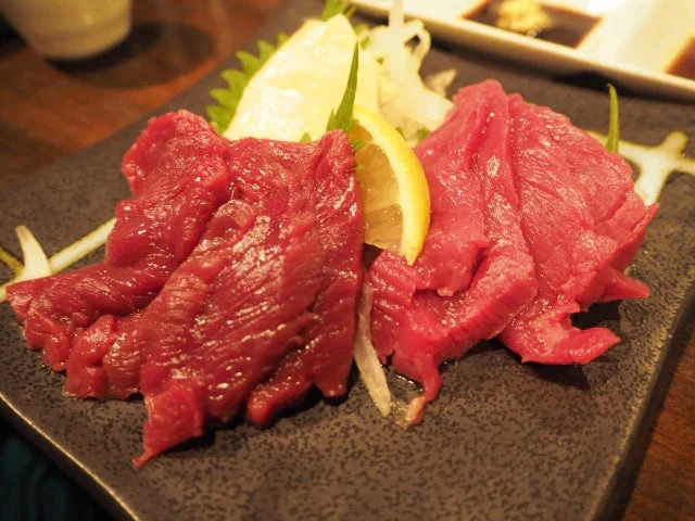 馬刺し赤身 1kg 熊本加工