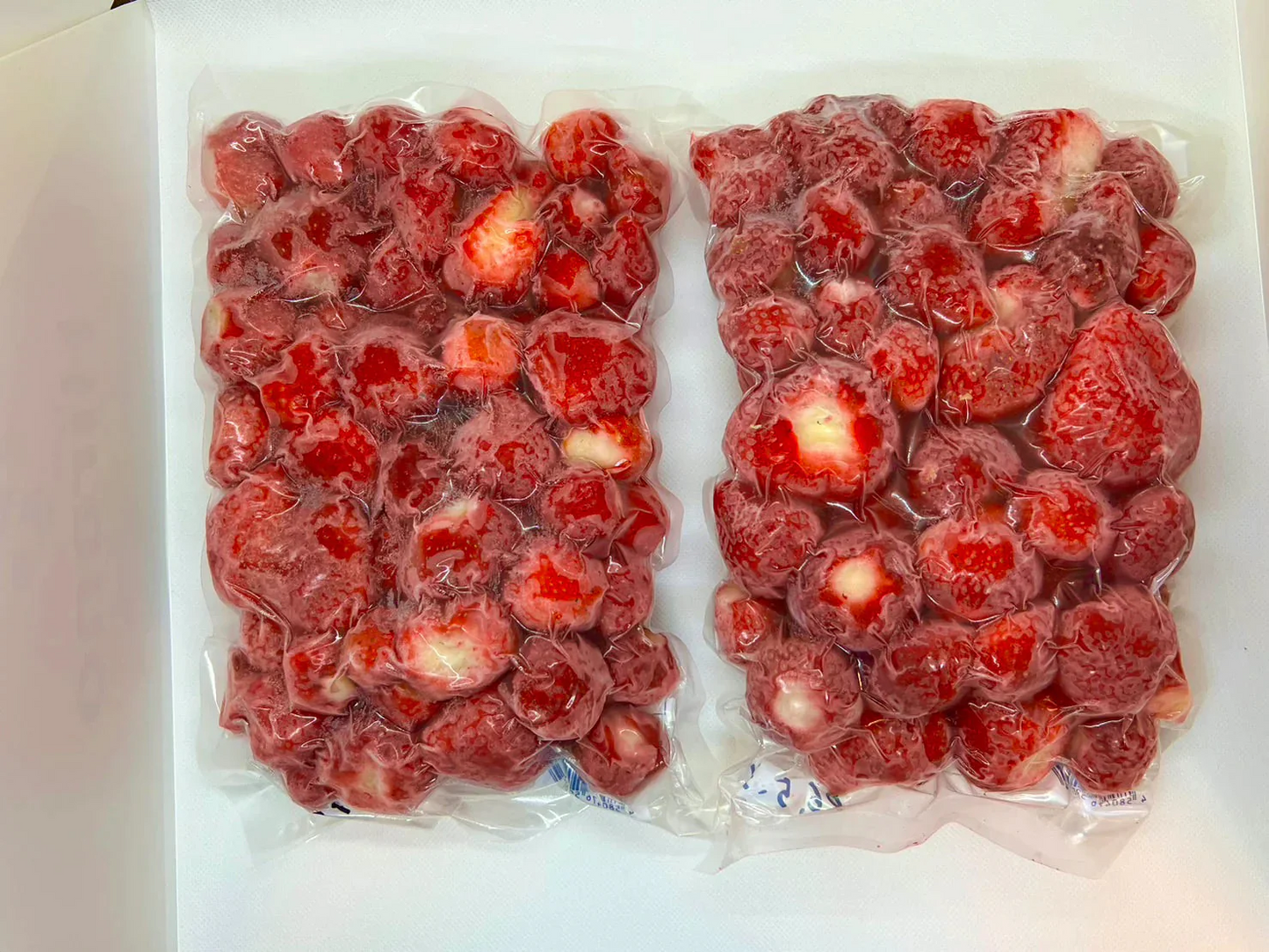 【超得ハイパーSALE】訳あり!冷凍あまおういちご 1.6kgセット(800g×2p)【100gあたり311.2円】イチゴ ギフト 送料無料 あまおう 業務用 冷凍 いちご デザート スイーツ お取り寄せ お取り寄せグルメ 北海道と沖縄を除き 【送料無料】