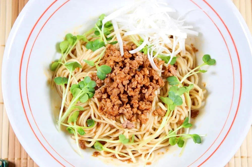 担々麺  汁なし坦々麺 2人前 人気のピリ辛冷やしたんたん麺 豆板醤しょうがニンニクごま油 本場九州 お試しセット ご当地 メール便 保存食 非常食 まとめ買い お取り寄せ