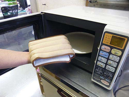 湯たんぽ レンジ対応 ぬくぬく 温かい あったか 温活 グッズ 蒸気 カイロ 秋冬 お湯不要 / Salofix ホット&スチームパッド ロング