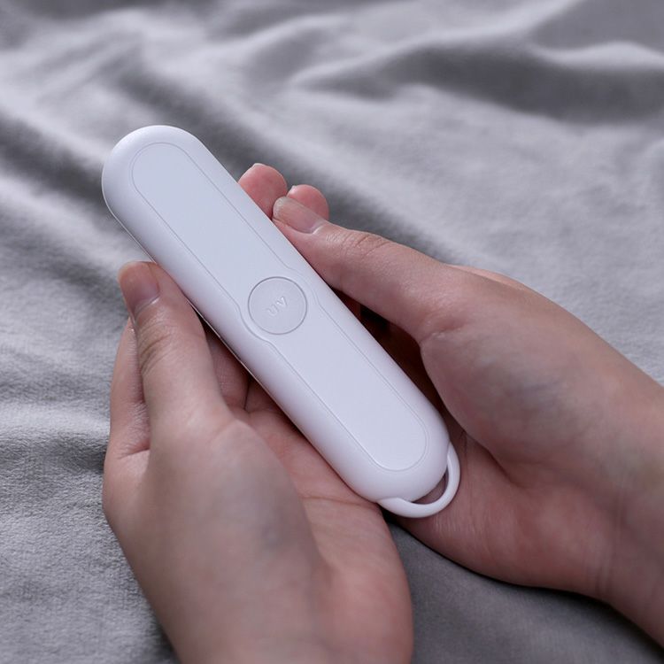 【限定クーポンで5%OFF!】【メール便】充電式 UV除菌ライト MO-T005 plusmore