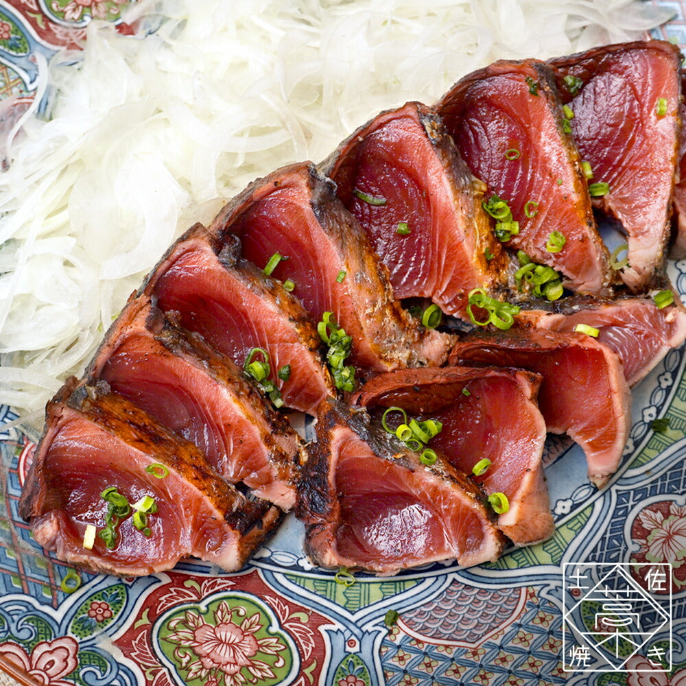 海鮮物 かつおのたたき これが本場土佐の味! 鰹 ( カツオ / かつお )の 塩たたき セット【 送料無料 】食品 お取り寄せ お取り寄せグルメ 内祝い 出産祝い 結婚祝い プレゼント 還暦祝い 退職祝い ギフトセット 誕生日 ギフト