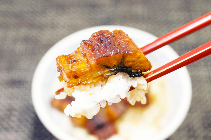 【50人シェア買い企画】鰻丼で約5杯分!ある時だけのお得な【訳あり】刻み鰻“炭火”蒲焼 山盛り500g 蒲焼きのタレ(山椒付き)5袋付