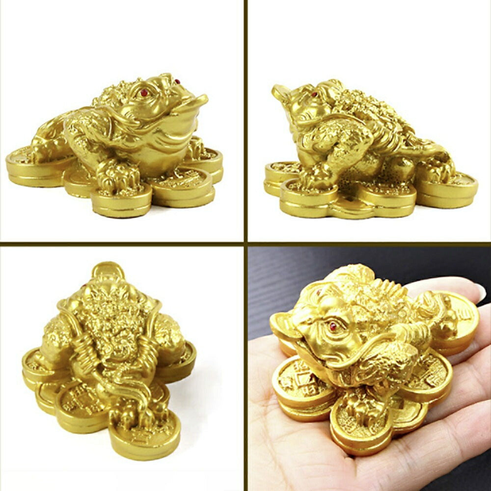 置物 風水 蛙 カエル 小判 ミニチュア 風水アイテム 幸運 祈り 金運 宝くじ 開店祝い 祝い 贈り物 お店 店舗 プレゼント 経営者 経営 玄関 インテリア 開運 財運 ゴールド 置き物 プレゼント 癒し グッズ 癒しグッズ 小物 可愛い かわいい おしゃれ カジュアル