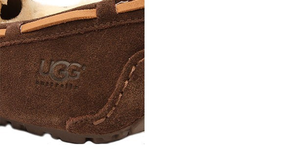 【US9(約27.0cm)・CHE.チェスナット】 30日間交換OK UGG メンズ 通販/正規品 おすすめ レザー 定番 本革 ボア ファー デッキシューズ ローファー アグ OLSEN オルセン モカシン