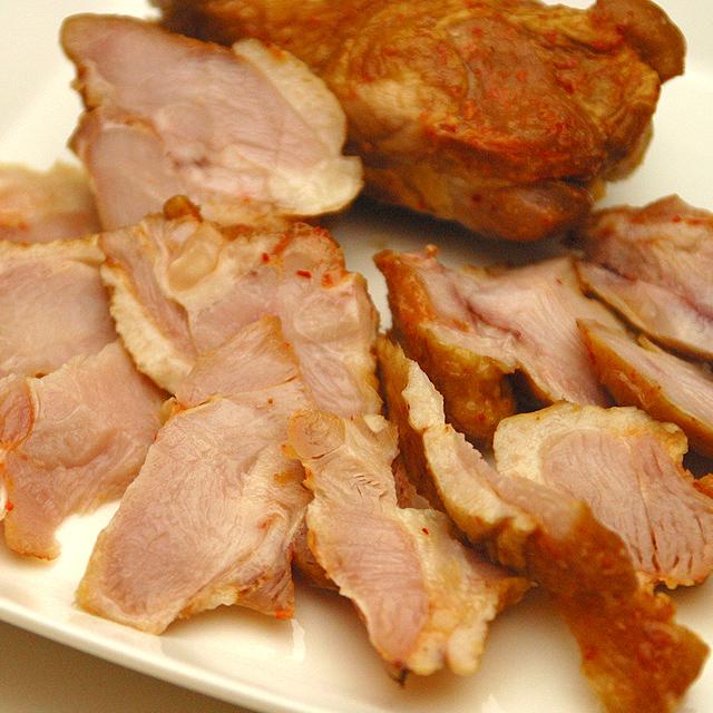 ピリ辛スモークチキン手羽元(25本入) 【ホテル・レストラン御用達】