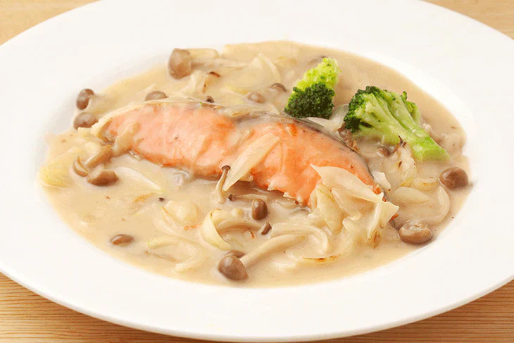 【無塩・無添加】訳あり銀鮭切身1kg x 2パック=メガ盛り2kg サケ さけ 鮭 銀鮭 切身 厚切 おかず お弁当 おつまみ お歳暮