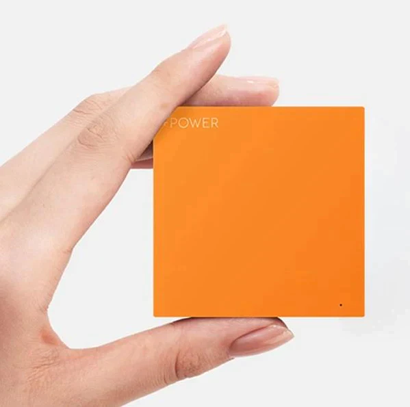 「在庫処分商品」「ブルー」モバイルバッテリー 大容量 軽量 薄型 iOS/Android対応 スマホ 携帯充電器 極薄 急速充電【PL保険加入済み】iphone7 Plus Xperia 充電 充電器 4000mAh 送料無料