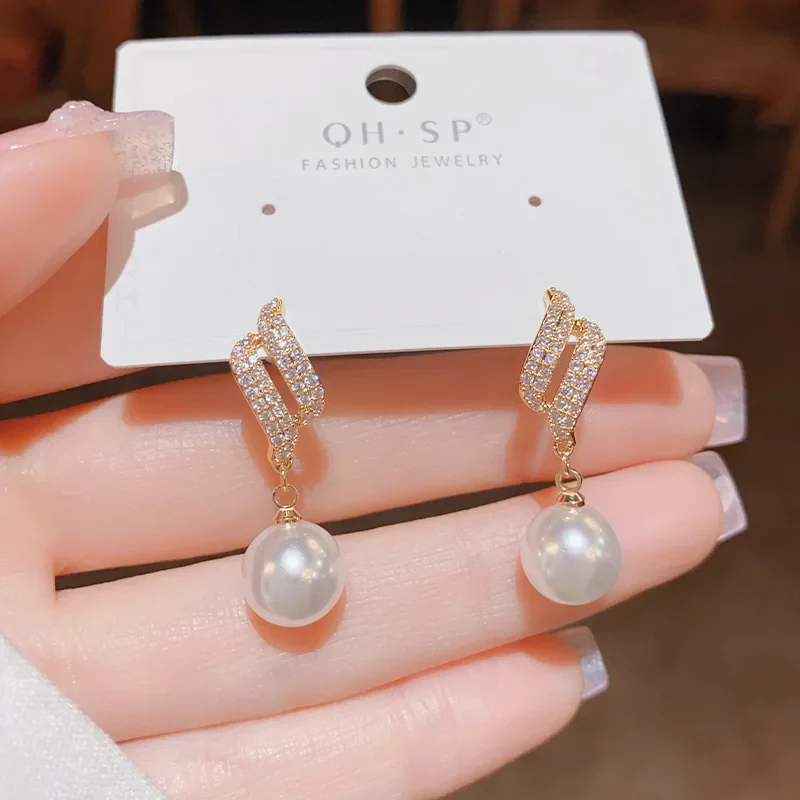 ピアス レディース パール おしゃれ 大きい 韓国 金 メッキ キラキラ ウエディング 揺れる シンプル 大きい 上品 かわいい