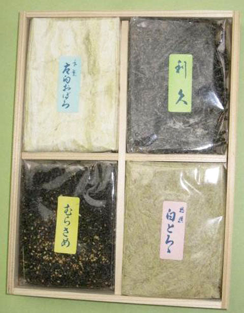 福井県特産品 おぼろ昆布 太白おぼろ、白とろろ、塩吹き昆布等４種詰合せ(W-4R)