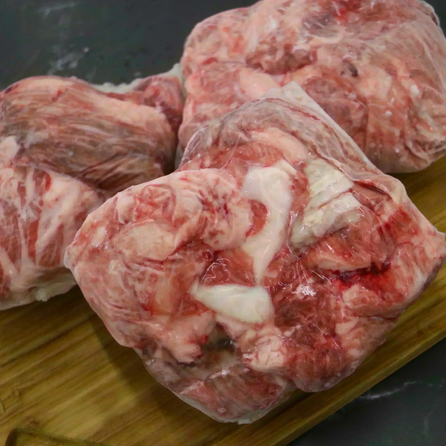近江牛 すじ肉 2kg(1kg×2P) CAS冷凍