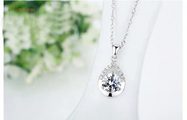 1.5ctジルコニアクリアドロップパヴェペンダントネックレス【カウシェファーム収穫対象商品】