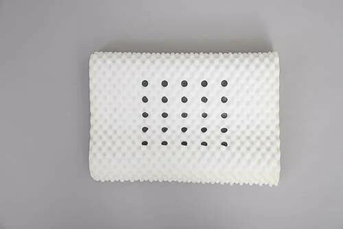 マグネパワー クリーンピロー [ 枕 磁気枕 ピロー 医療機器 磁気 肩こり 首こり 緩和 不眠症 血行を良くしてコリをほぐす 備長炭シートで消臭 加齢臭対策 枕カバー付き 安眠 熟睡 日本製 プレゼント ギフト 父の日 母の日 敬老の日 送料無料 ]