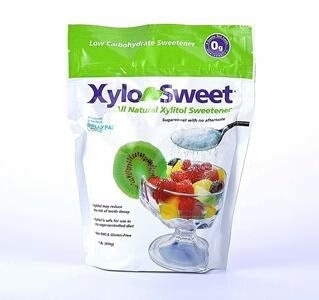 Xylosweet-キシロスウィート- (キシリトールパウダー) 顆粒タイプ／454ｇ 非遺伝子組替 糖質制限 調味料 粉末 糖質オフ調味料 ケーキ 砂糖の代わりに 手作り 【生産終了・在庫限り】【使用期限:2026/8/31】【メール便送料無料】
