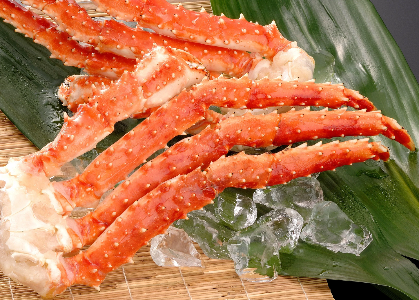 特大 5Lサイズ 本タラバガニ 1kg ボイル たらば タラバ 蟹 かに カニ 冷凍 ギフト 脚 足 一肩