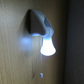 【2個組】停電時でも付く ライト LED 照明 電池式 単四電池3本 明るい  電気 クローゼット取り付け可 ベッド取り付け 隙間 スペース 電池式ひも引きライト