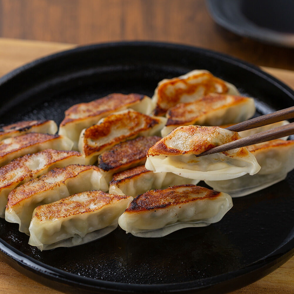 一風堂 ＆ 博多八助 監修 ひとくち餃子セット（2種計6袋）【送料込み】