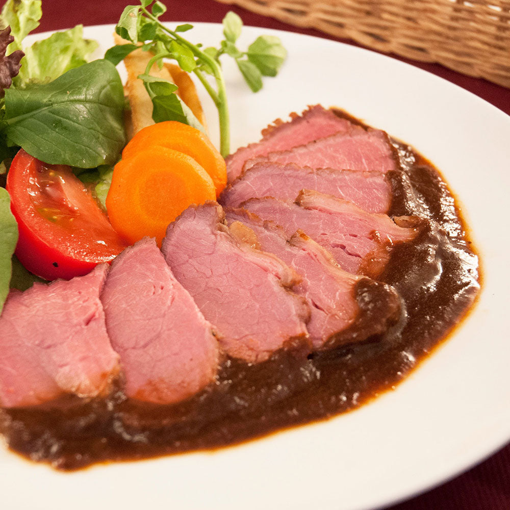 神戸・元町 アシエット ローストビーフ300g 牛肉 詰合せ【送料込み】【二重包装不可】【お届け不可地域：離島】