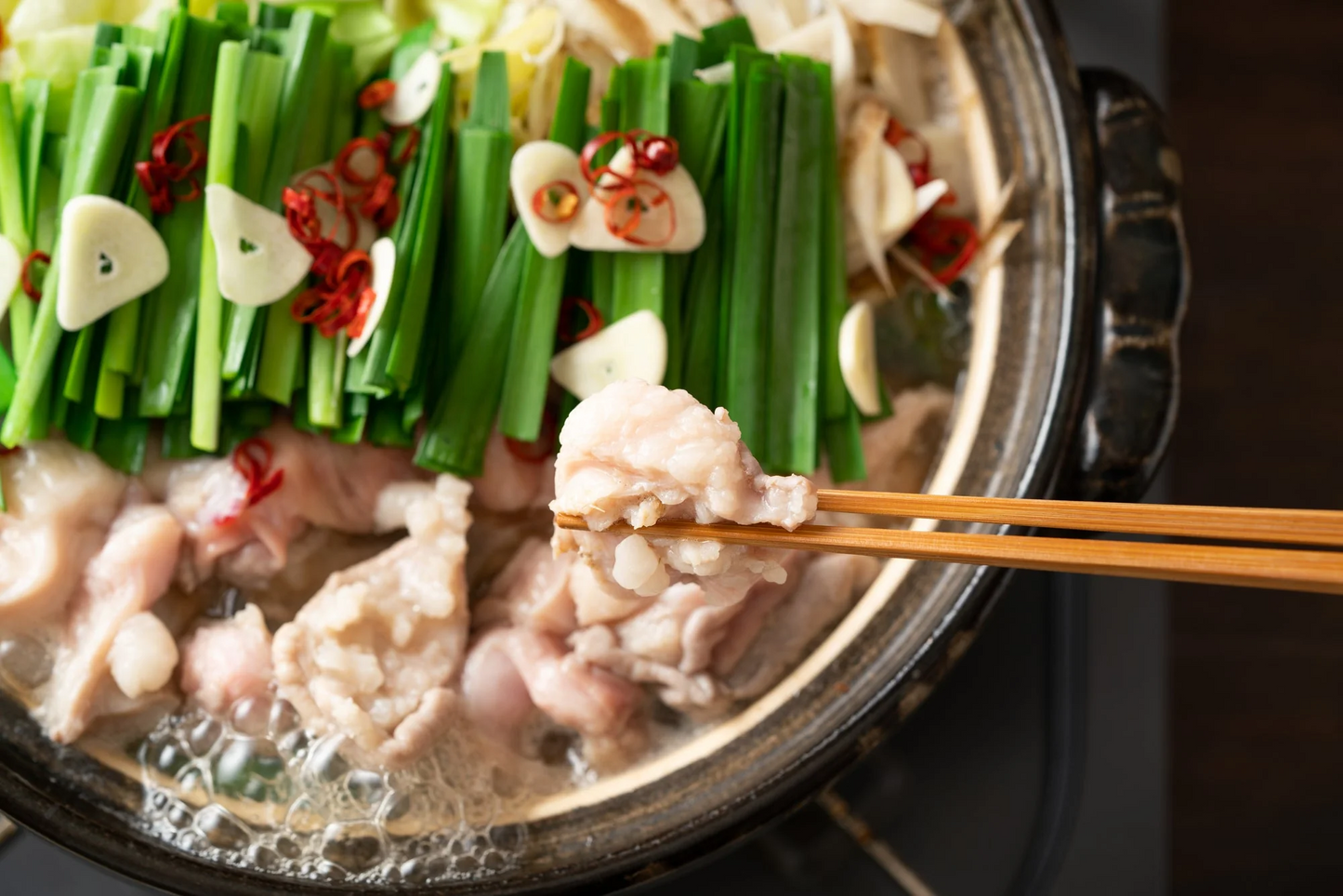 大人気！博多明太もつ鍋セット　3～4人前セット！　牛肉 ギフト 送料無料 鍋　もつ鍋 冷凍 博多プレゼント　お手軽 お取り寄せ お取り寄せグルメ 北海道と沖縄を除き 【送料無料】