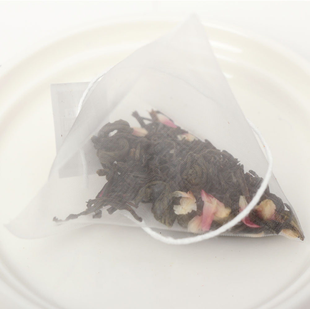 【3人シェア買いでお得】バシラーティー ミニブック缶 4缶セット 手提げ紙袋付き Basilur Tea