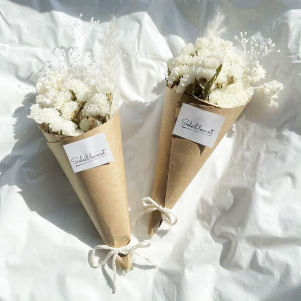 ドライフラワー ホワイトブーケ 花束 プレゼント 結婚式【送料込み】【お届け不可地域：沖縄・離島】【ひょうご・神戸オンライン物産展】