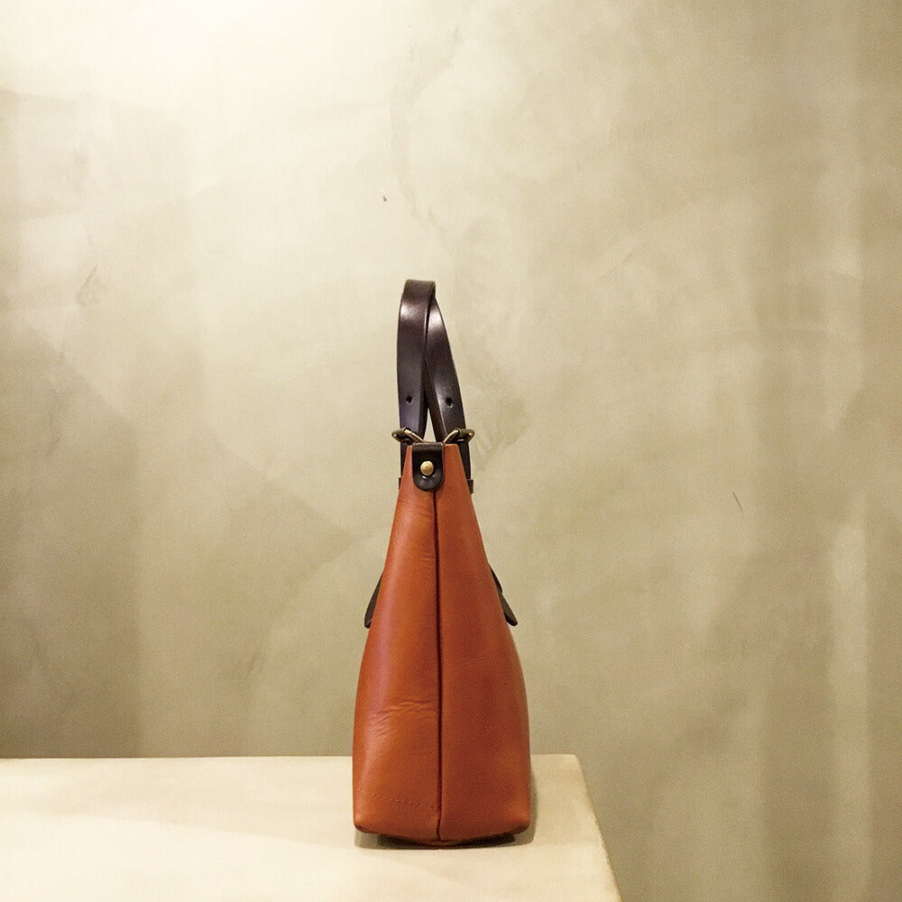 【3人シェア買いでお得】【alto.】一枚革トートバッグ（Ｓ）AMSB-1002（ブラウン）