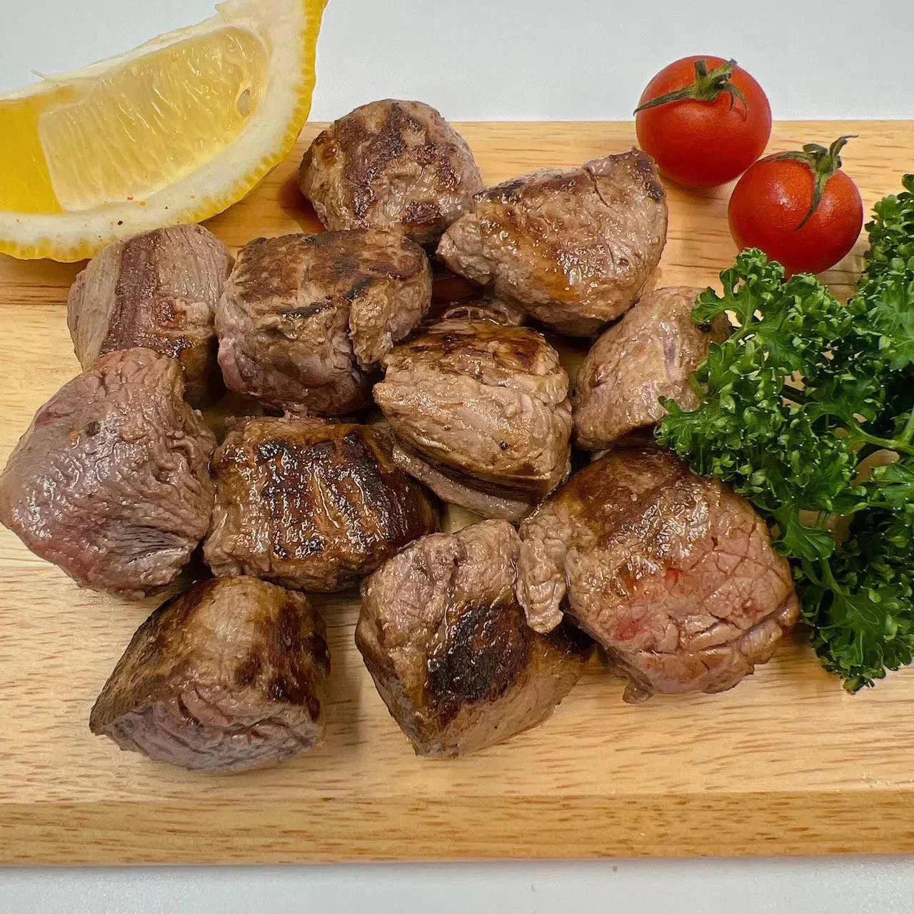 【牛肉100%】オーストラリア産牛ヒレサイコロステーキ (900g)/冷凍クール便