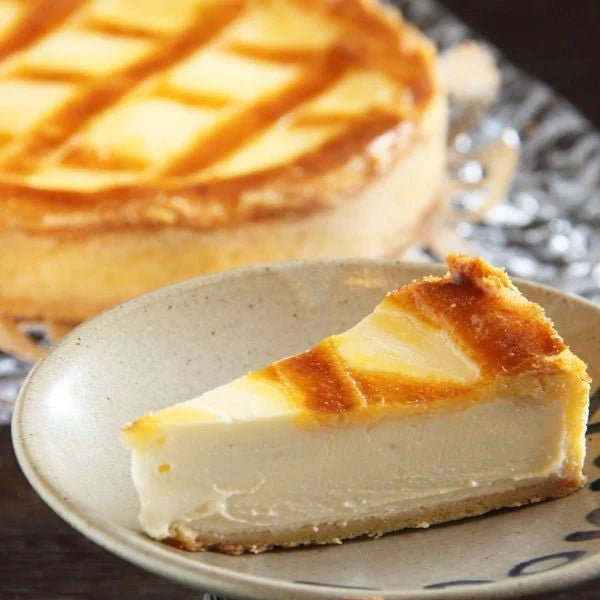 岩手県特産品 　トロイカ　ベークドチーズケーキ　5号（6人分）【送料込み】【お届け不可地域：沖縄・離島】