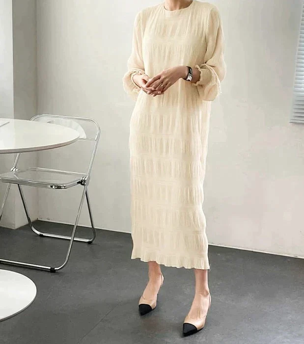 シャーリングシフォンワンピース（アイボリー/長袖/Mサイズ）