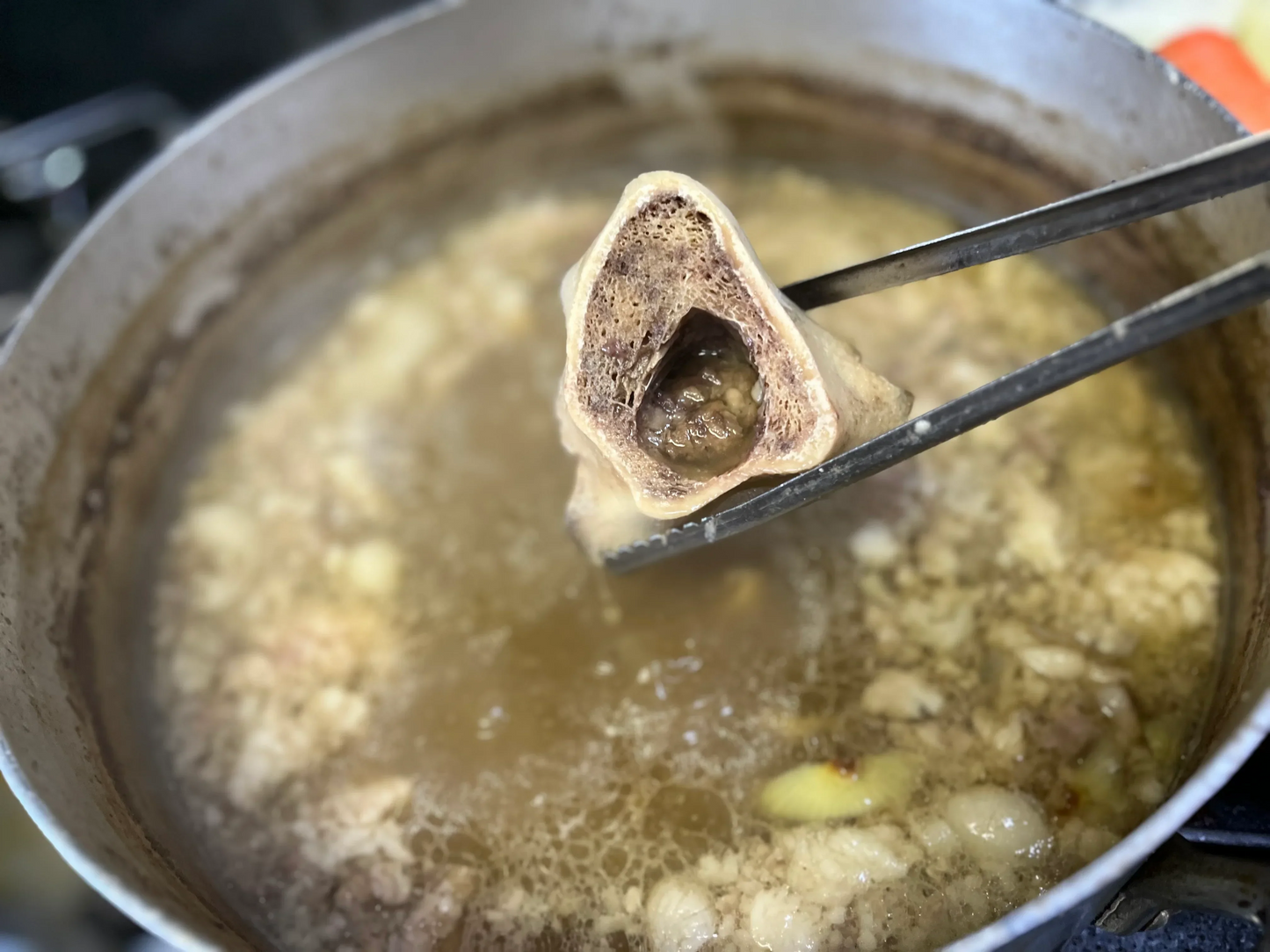 フレンチシェフが作る舌先から舌元まで味わう舌シチュー4パック
