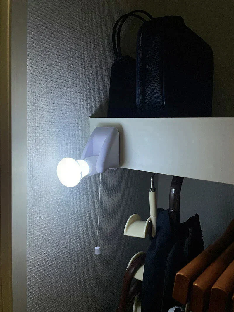 【2個組】停電時でも付く ライト LED 照明 電池式 単四電池3本 明るい  電気 クローゼット取り付け可 ベッド取り付け 隙間 スペース 電池式ひも引きライト