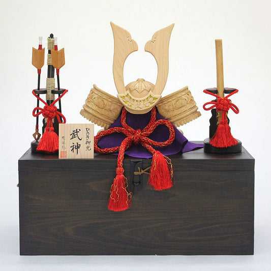 【3人シェア買いでお得】ひのき木彫り兜 武神 3点セット【お届け不可地域：北海道・沖縄・離島】