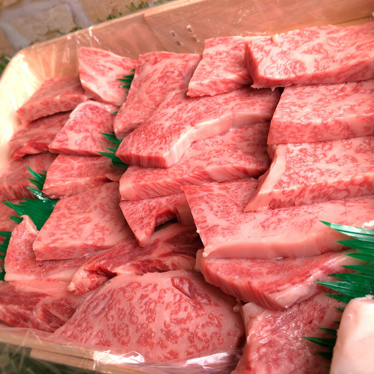 愛媛県産いしづち牛 厳選！雌黒毛和牛 リブロース 焼肉セット 約650g (A4-A5等級)
