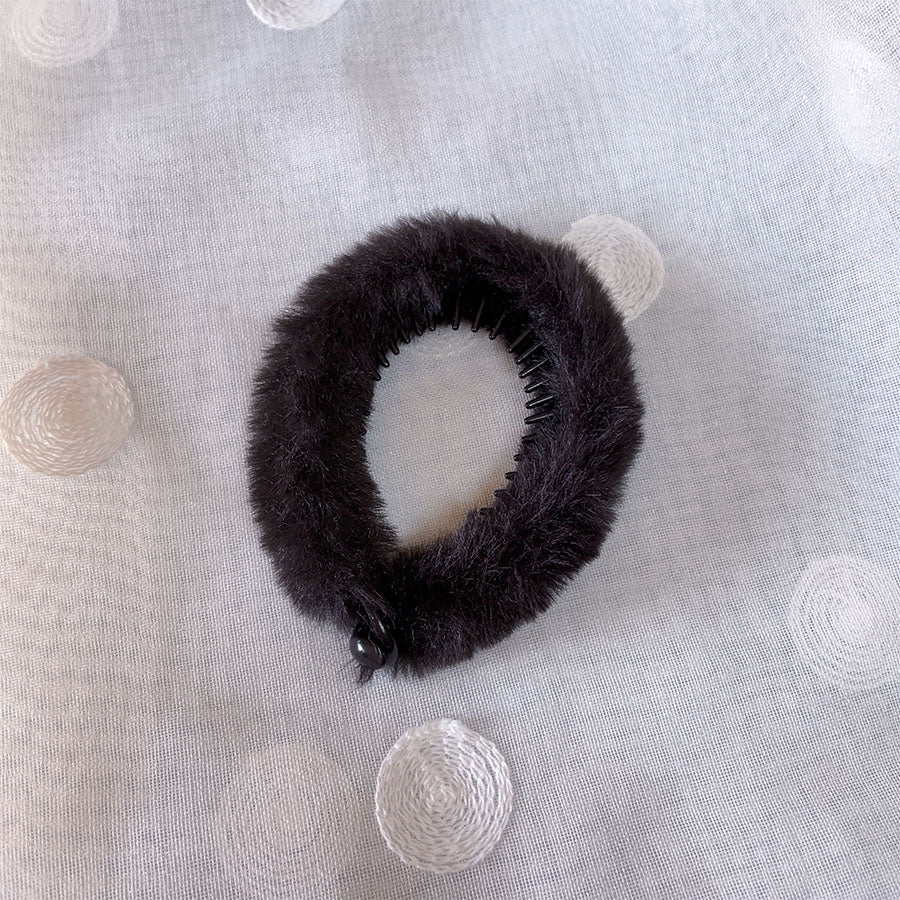 (ベージュ)もこもこヘアクリップ 団子 冬 ポニーリング シュシュ ファー ヘアアクセサリー 髪飾り 上品