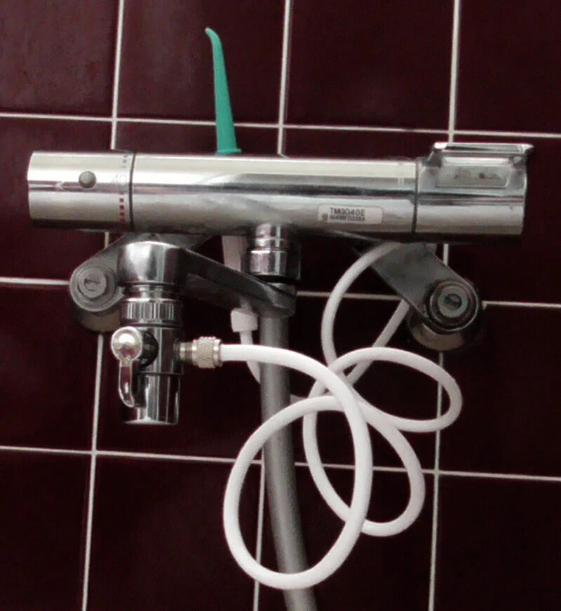 電気不要 タンクレス 口腔洗浄器 歯垢除去 口内洗浄機 ジェットウォッシャー 歯茎ケア 口臭予防 歯周病予防 取説付き / 蛇口用オーラルクリーン