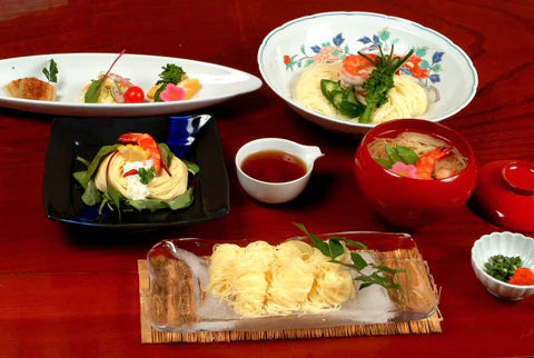 岩手県特産品 そうめん 卵めんギフトセット（500g×2袋、つゆ付(小) 化粧箱入り） 【送料込み】【お届け不可地域:沖縄・離島】
