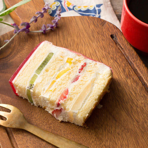 ハートの可愛すぎる 萌え断ケーキ フルーツケーキ 西内花月堂 萌えるほどに可愛い断面のケーキ かわいい 〔 誕生日 バースデーケーキ 誕生日ケーキ お取り寄せスイーツ 〕