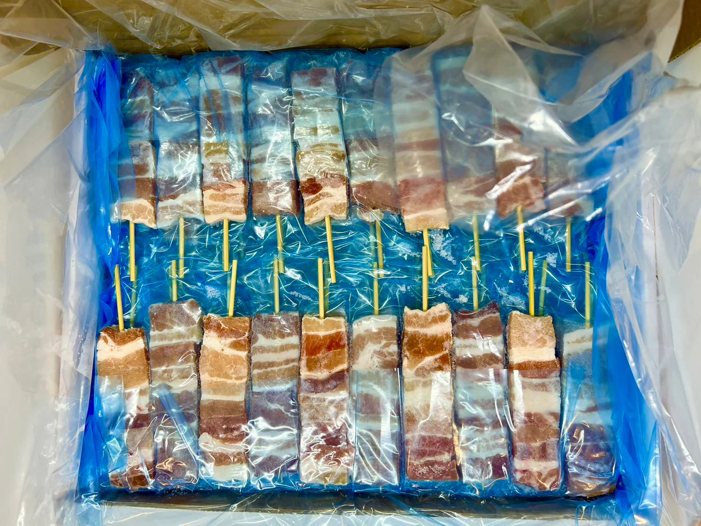 豚バラ串　6０本セット（1.8ｋｇ）【1本あたり113円】肉 ギフト 送料無料 豚バラ串 豚バラ 業務用 冷凍 豚肉 お取り寄せ お取り寄せグルメ 北海道と沖縄を除き 【送料無料】