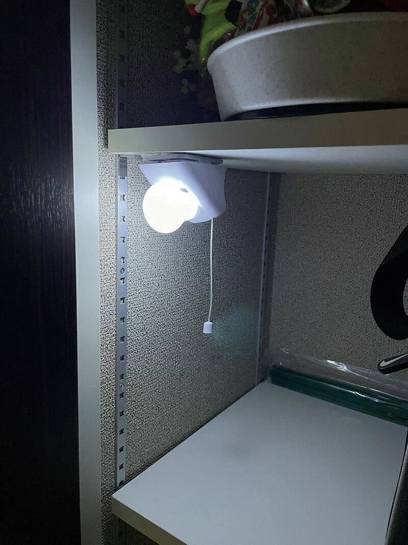 【2個組】停電時でも付く ライト LED 照明 電池式 単四電池3本 明るい  電気 クローゼット取り付け可 ベッド取り付け 隙間 スペース 電池式ひも引きライト