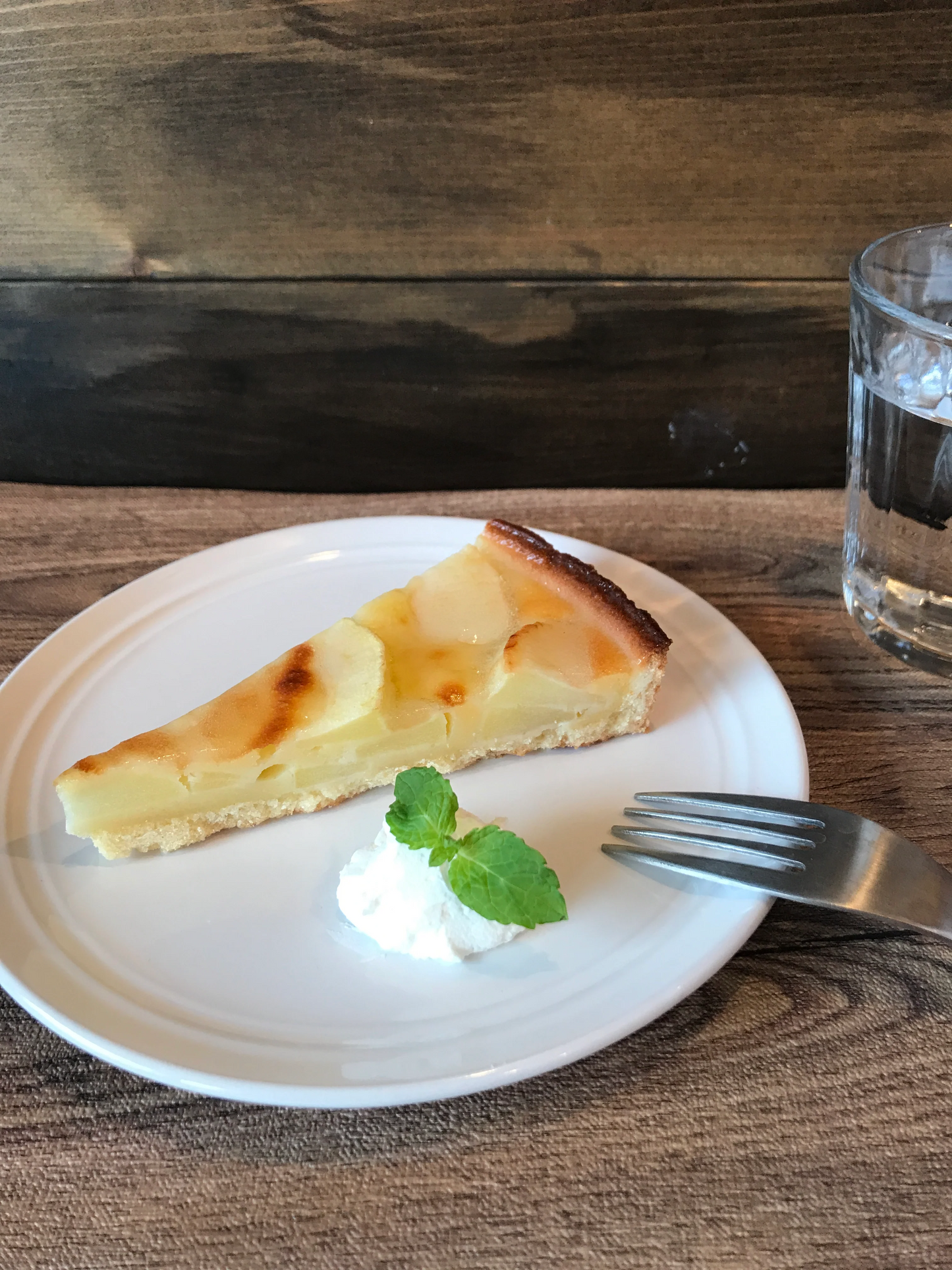 冷凍【8号/750g】ノルマンディー風アップルタルト（12切） | パーテイー、クリスマス、に最適！