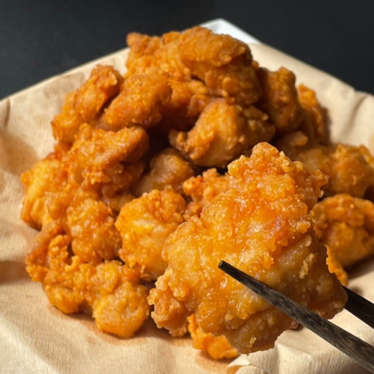 タイ産　鶏もも肉唐揚げ　しょうが醤油ベース　4㎏　【アクアフーズ】鶏肉　バッター　ブレッダー　串　BBQ　パーティー　丼ぶり　親子丼