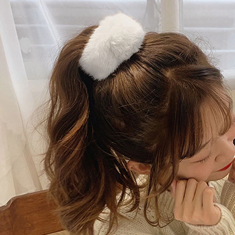 (グレー)モコモコ ヘアアクセサリー ヘアワイヤーポニー ヘアブレスレット 冬 オシャレ ふわもこ かわいい