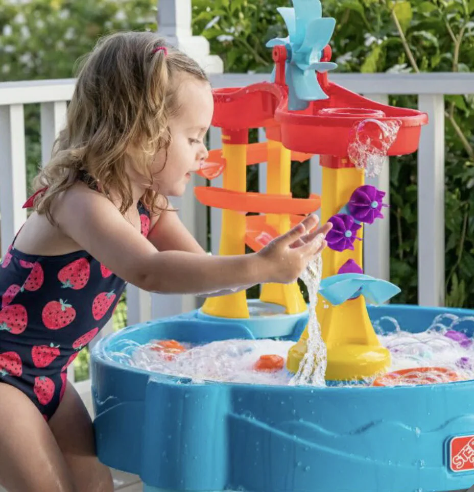 《大人気コストコ商品》 ウォーター テーブル ステップ2 STEP2 ベランダ 室内玩具 子ども 子供 おもちゃ 玩具 水遊び おうち遊び 検索用ワード (アーチウェイウォーターテーブル 2022-2023-0 rushing rapids ラッシングラピッズ)