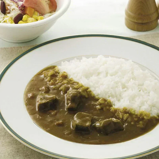 ホテル　ビーフカレー　中辛　１袋 　じっくり煮込んだ本格派のビーフカレー　ポスト投函便【カウシェファーム収穫対象商品】
